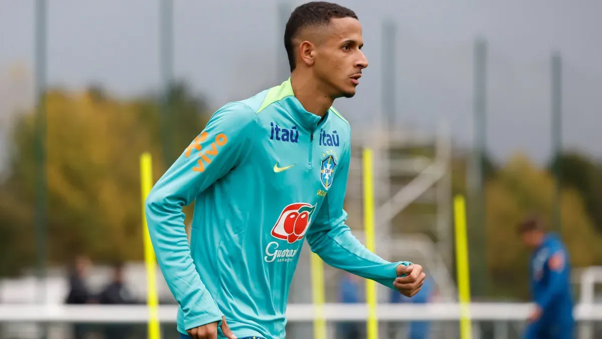 Luciano Juba em treino da sele&ccedil;ao brasileira. Foto: Rafael Ribeiro | CBF