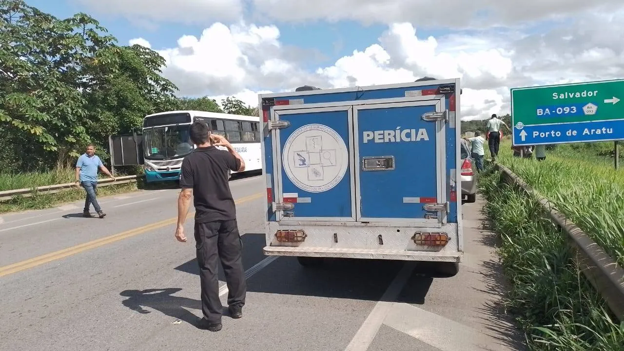 Ex-policial militar é morto em assalto a ônibus na BA-093