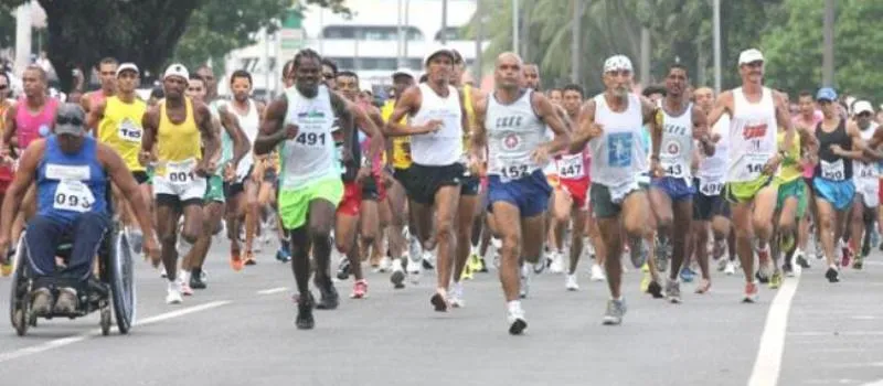 FBA premia os melhores do atletismo baiano de 2016 durante cerimônia