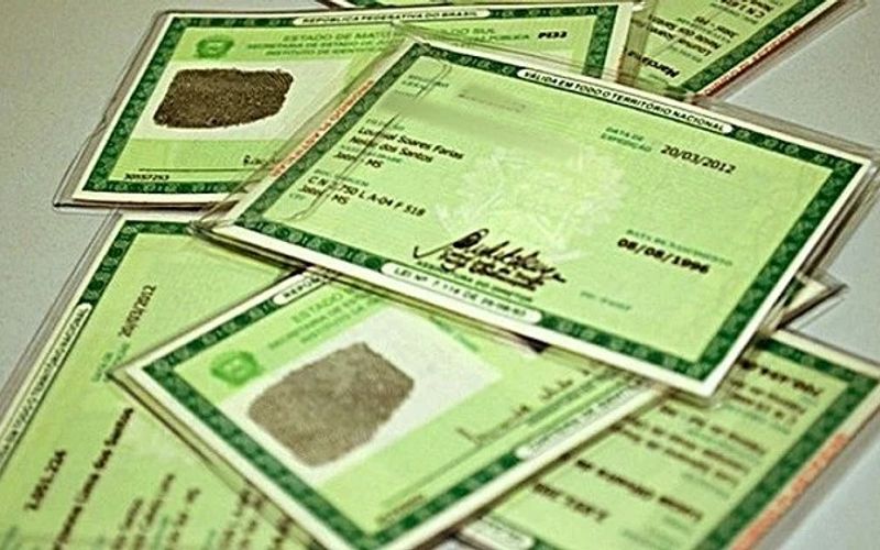 Apesar da moderniza&ccedil;&atilde;o, o RG antigo segue v&aacute;lido at&eacute; 2032, permitindo que a popula&ccedil;&atilde;o fa&ccedil;a a troca de forma gradual/Foto: Reprodu&ccedil;&atilde;o