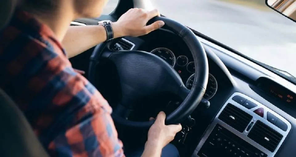 Senado aprova emenda que isenta IPVA para carros com mais de 20 anos de uso