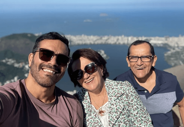 Felipe Coelho E Os Pais, Osélia Coelho E Geraldo Coelho  Foto Reprodução