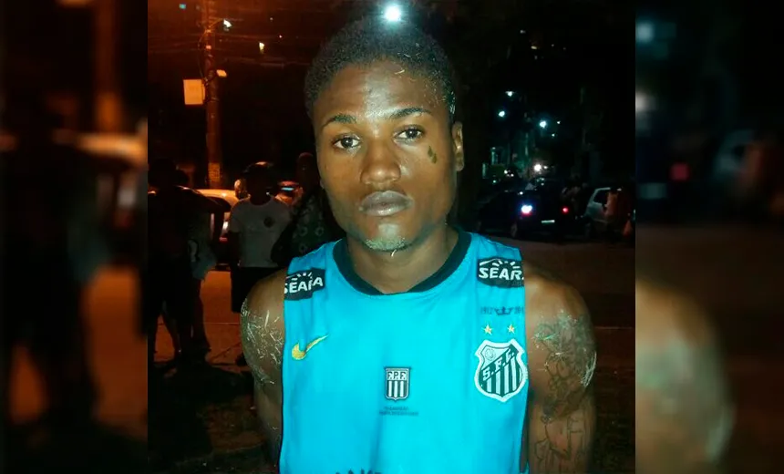 FLAGRANTE: Homem é preso após praticar roubo na Avenida Garibaldi