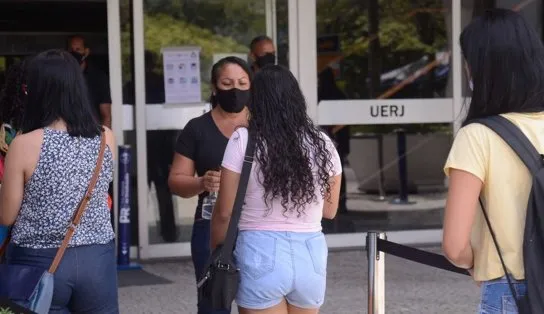 Estudantes diagnosticados com Covid-19 na data do Enem podem pedir remarcação; saiba como 