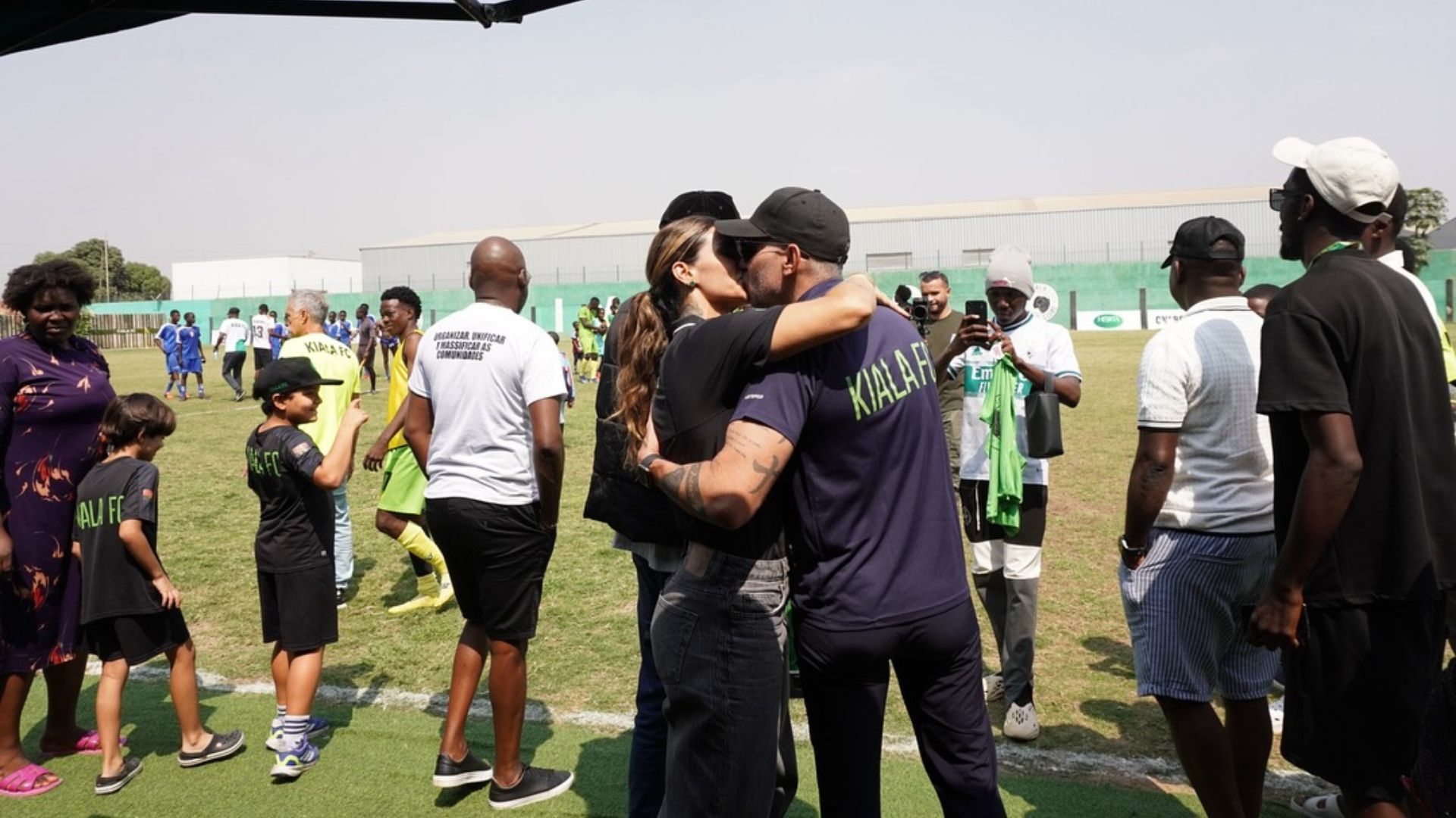 Kelly Key e Mico Freitas comemoram conquista do Kiala FC | Foto: reprodução/Instagram