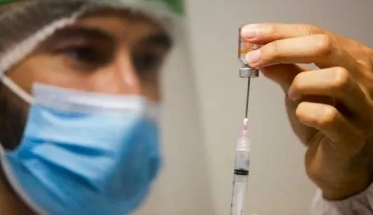 Estudo preliminar aponta que vacina Tríplice Viral pode reduzir gravidade do coronavírus
