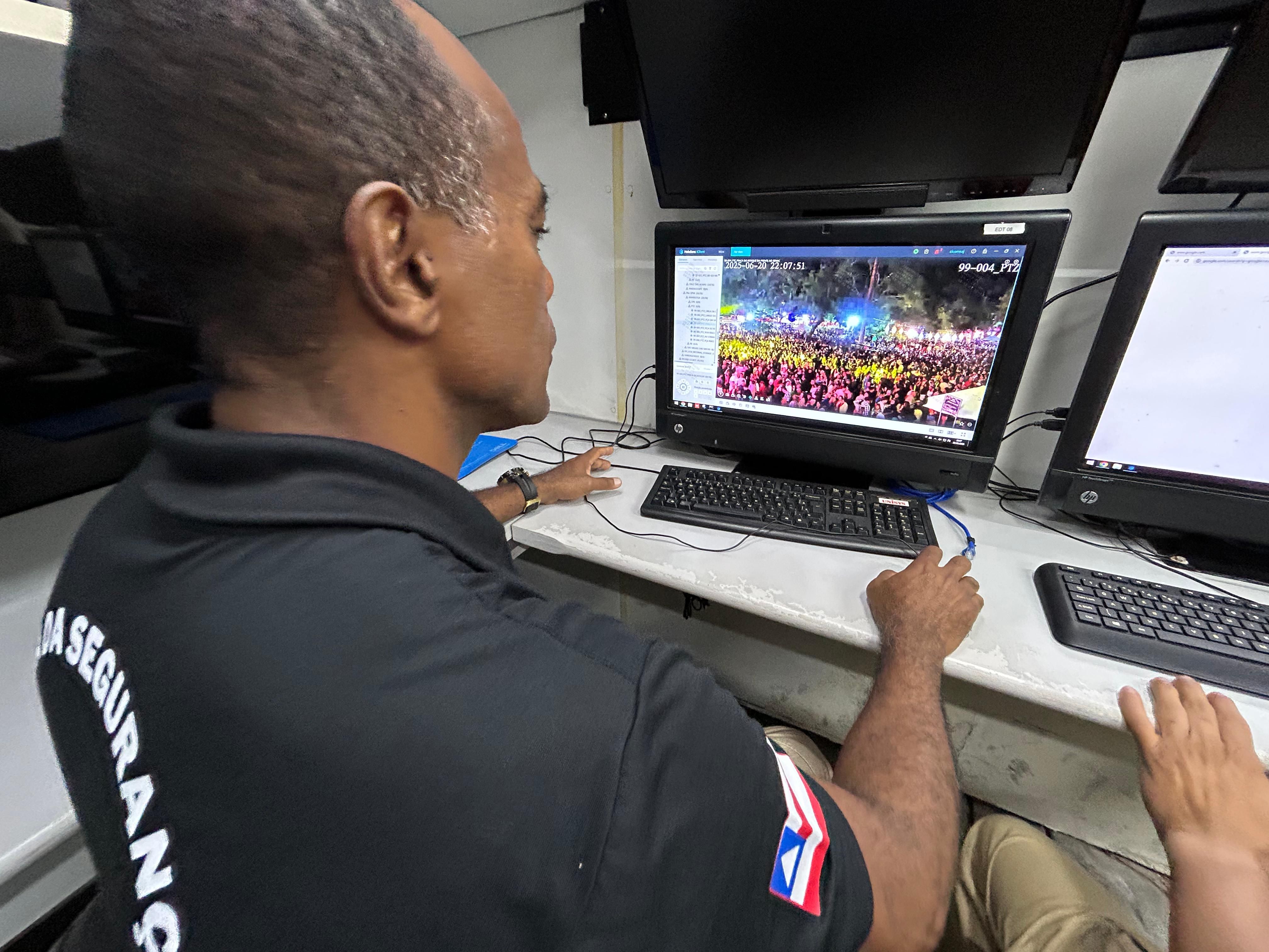 Com o auxílio de câmeras inteligentes, foragidos de SC e MG foram presos curtindo festas de São Pedro na Bahia. Foto: Rafael Rodrigues