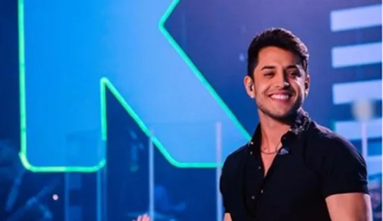 Kevi Jonny cancela shows após acidente, mas tranquiliza fãs: "o pior já passou"