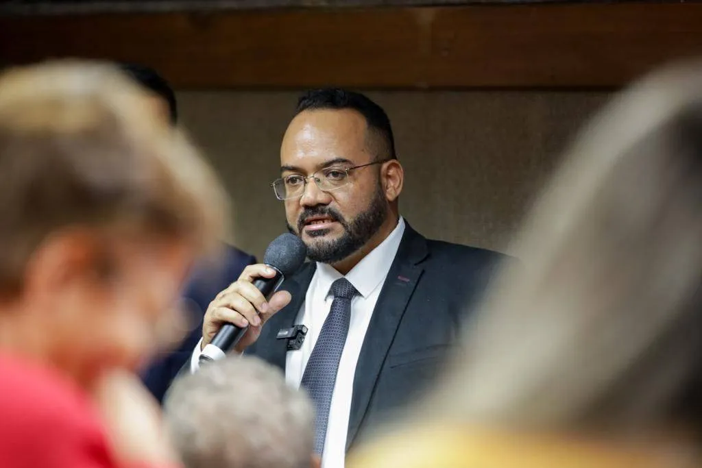 Assembleia Legislativa cria Frente Parlamentar em Defesa dos Valores Cristãos proposta por Leandro de Jesus