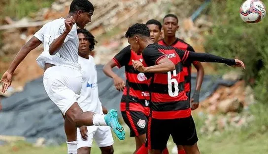 Bahia diz que vai acionar dirigente do Vitória no Juizado de Menores por agressão verbal em Ba-Vi sub-15