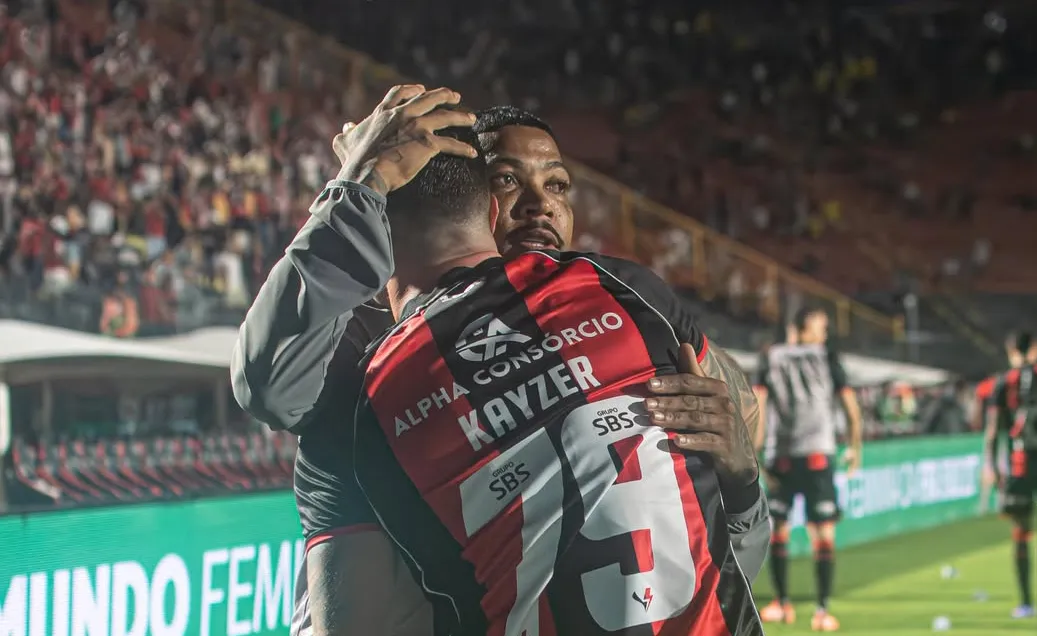 Fluminense x Vitória: onde assistir ao vivo, horário e prováveis escalações