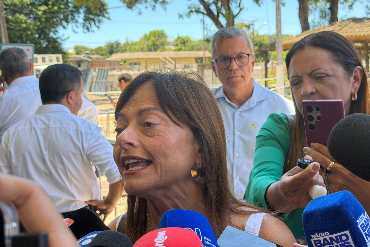 Deputada Defende Que Lula Garanta Direitos Dos Servidores. Foto: João Tramm / Aratu On