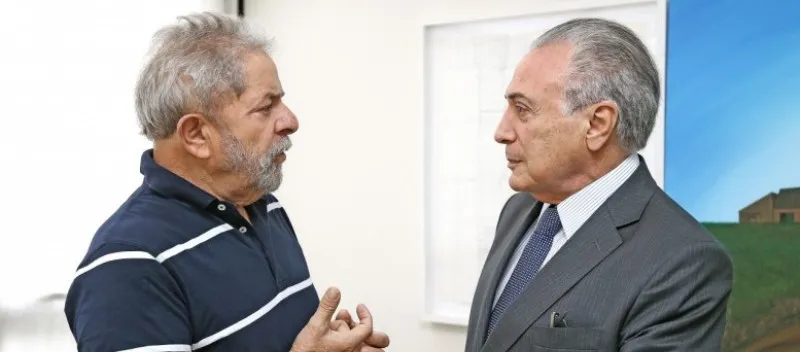“EU TÔ NO JOGO”: Em coletiva, Lula critica condenação e diz que vai se candidatar à presidência em 2018