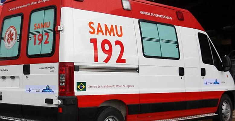 Homem morre e mulher fica ferida após colisão entre motocicletas em Teixeira de Freitas