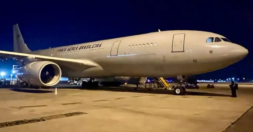 Quarto voo da FAB chega em São Paulo com 211 repatriados do Líbano