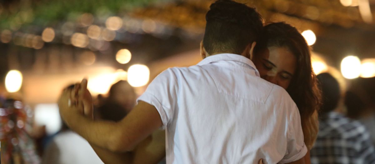O AMOR ESTÁ NO AR: Romantismo toma conta da segunda noite do Arraiá do ...