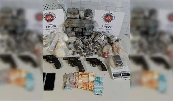 Três homens morrem em troca de tiros com a PM em Simões Filho; suspeitos foram flagrados com 30 quilos de drogas