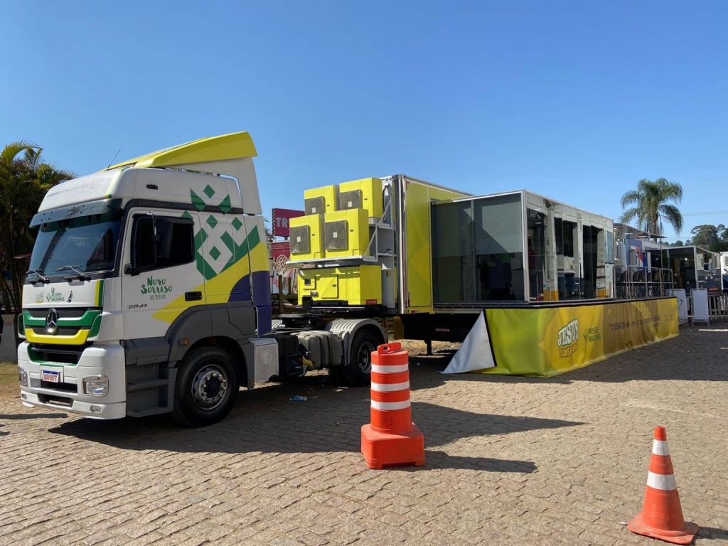 Os atendimentos de saúde grátis promovidos pela Carreta Missionária envolvem atendimento odontológico, consultas oftalmológicas, ginecologia, orientações sobre saúde preventiva. Foto: Divulgação