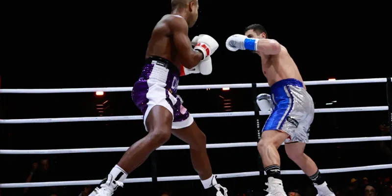 Davi Brito estreava como lutador profissional, mas experiência no ringue não foi suficiente para vencer Sacha Bali/Foto: Van Campos