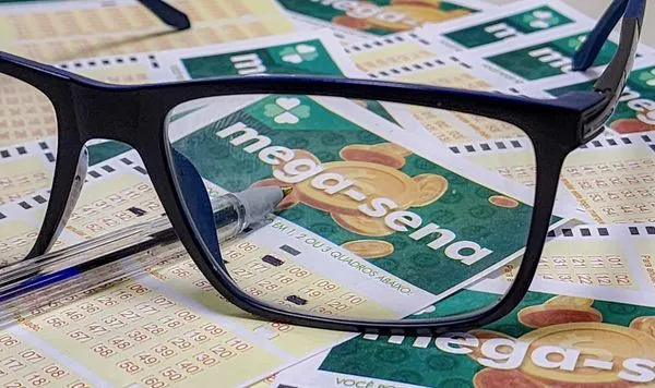 Mega-Sena sorteia prêmio acumulado neste sábado (30). Foto: Agência Brasil
