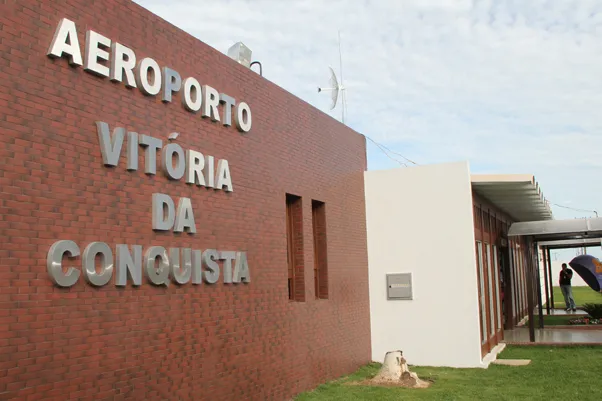 Homens perdem voo, provocam tumulto e são detidos pela Polícia Federal na Bahia