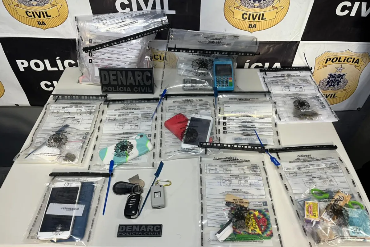 Mulher é presa em flagrante em operação contra tráfico no Centro de Salvador