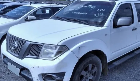 Caminhonete avaliada em R$ 90 mil tem lance inicial de R$ 10 mil em leilão da Transalvador; veja como dar lance  