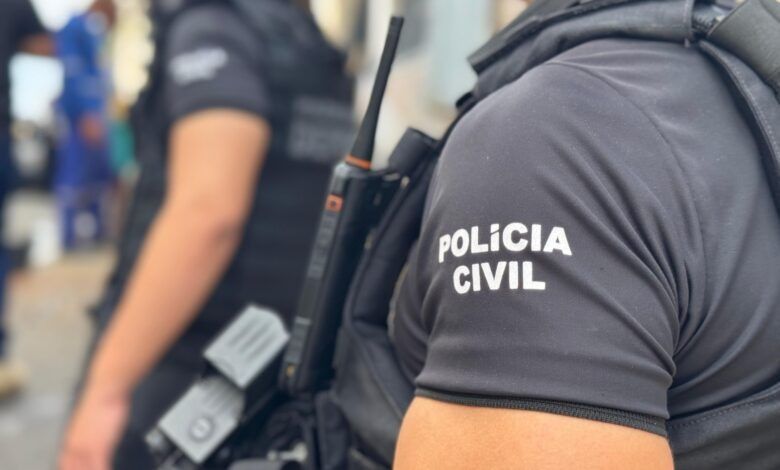 Ap&oacute;s quase oito anos do crime, o homem que mandou matar a companheira foi preso em Vit&oacute;ria da Conquista, nesta ter&ccedil;a-feira. Foto: Ascom/PCBA