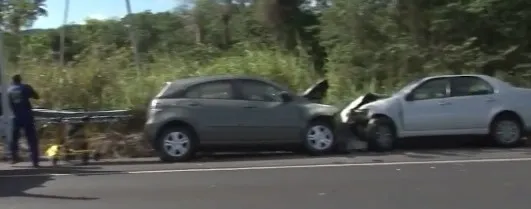 Grávida morre e seis pessoas ficam feridas em acidente na BR-101