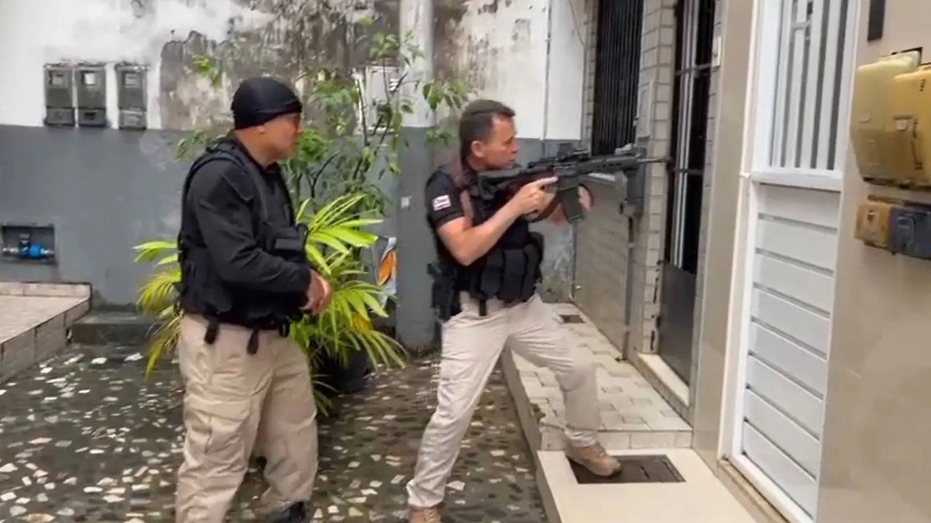 Suspeitos de torturar e executar entregador por app são alvos da PC. Foto: Ascom PC
