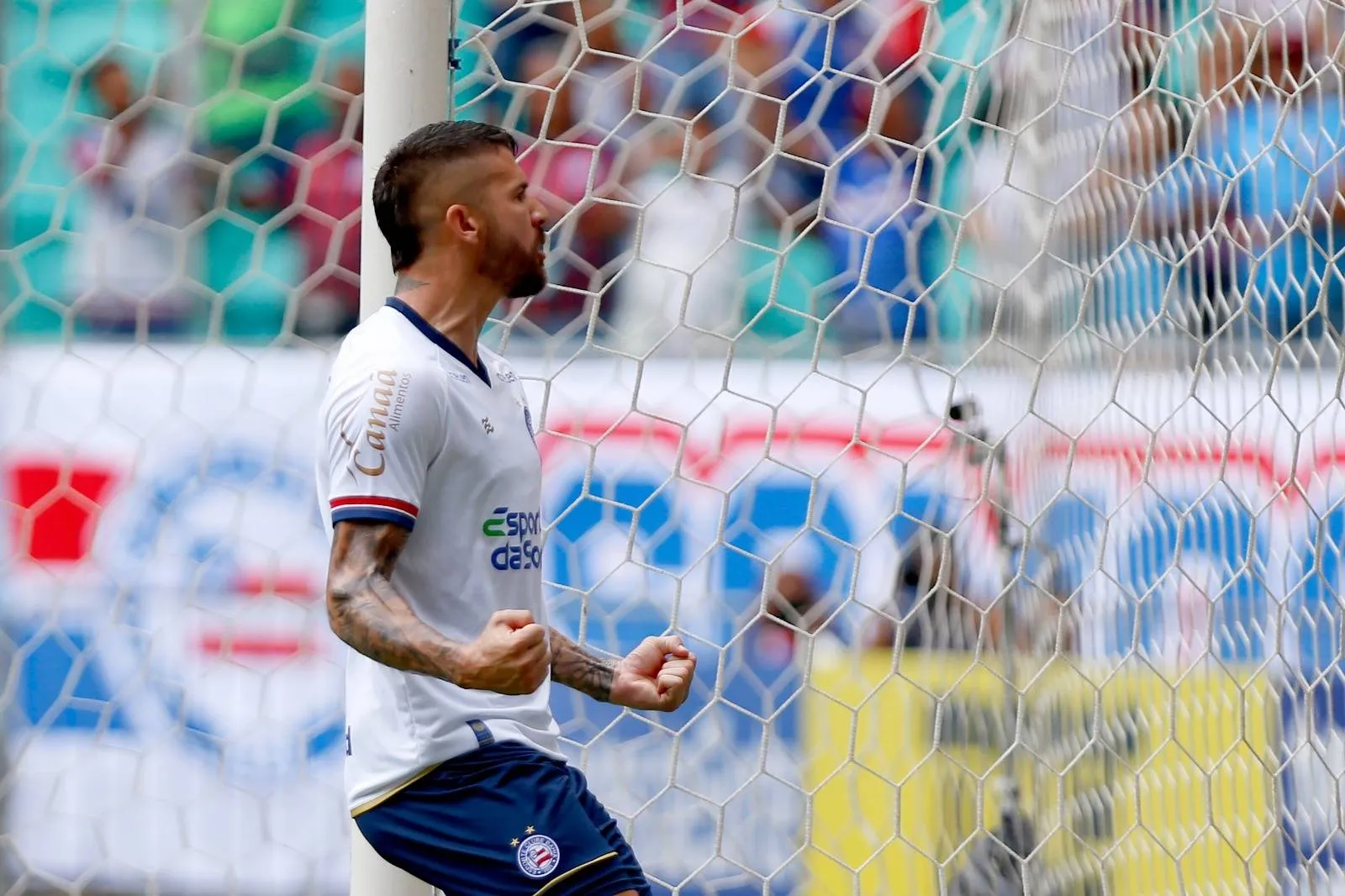 Bahia goleia Itabuna por 4 a 1 e está na final do Campeonato Baiano