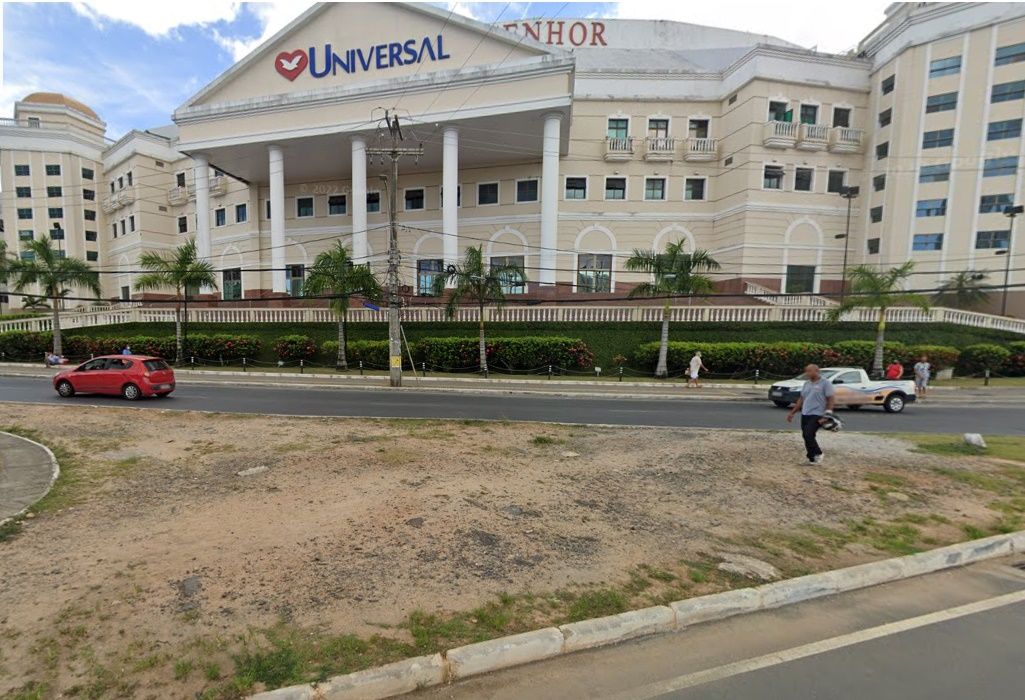 O canteiro central da Avenida ACM será interditado para inspeção do vazamento de gás. Foto: Google Street View