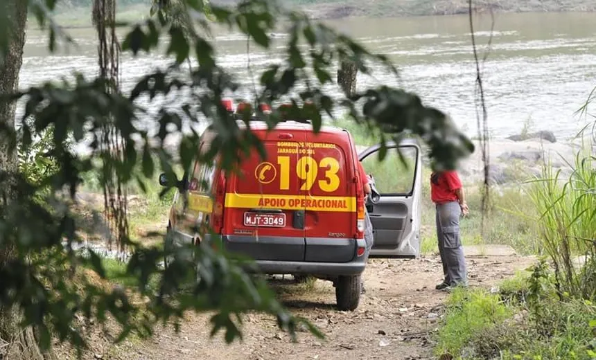 Jovem morre afogado após tentar pescar no Rio Joanes em Simões Filho