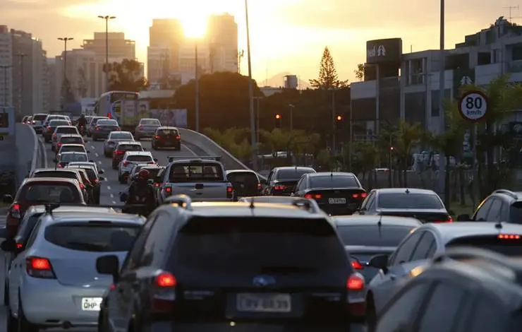 Eventos pela cidade alteram trânsito neste domingo (19); confira