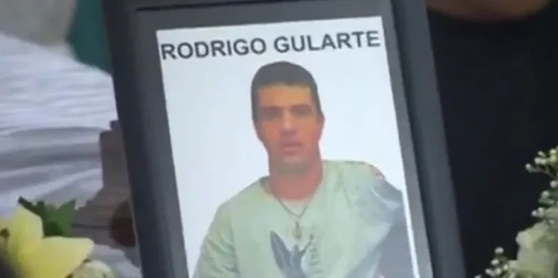 Brasileiro executado na Indonésia estava sem venda e cantou música religiosa