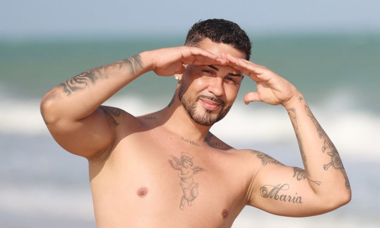 Carlinhos Maia &eacute; alvo de a&ccedil;&atilde;o de R$ 1 milh&atilde;o por v&iacute;deo com gaivota em Noronha.Foto: Redes sociais