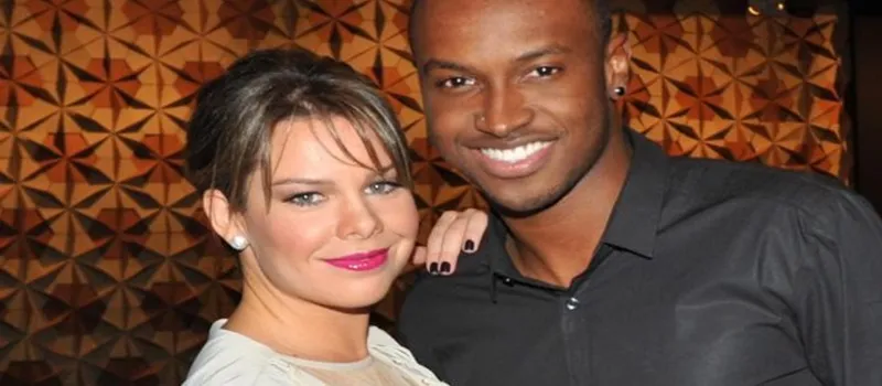 CARACA MOLEKE: Thiaguinho olha demais para modelo e Fernanda Souza arma barraco
