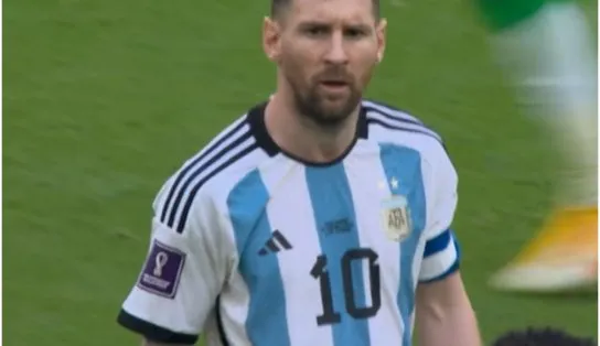Zebrou! Argentina sai na frente, mas leva virada e perde por 2 a 1 para Arábia Saudita; brasileiros provocam