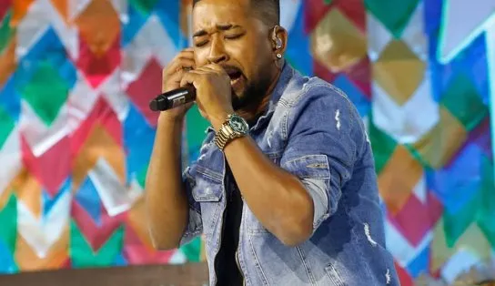 "Me xinga": Solange Almeida e Toque Dez lançam música em primeira mão no Galinho #Dendicasa