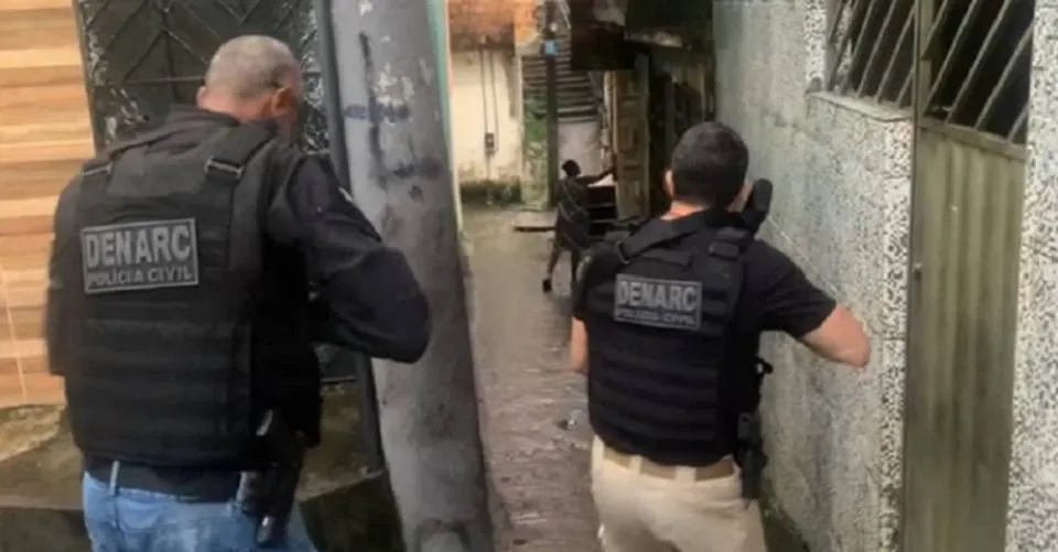 Três homens são presos durante ações de repressão ao narcotráfico no Subúrbio de Salvador