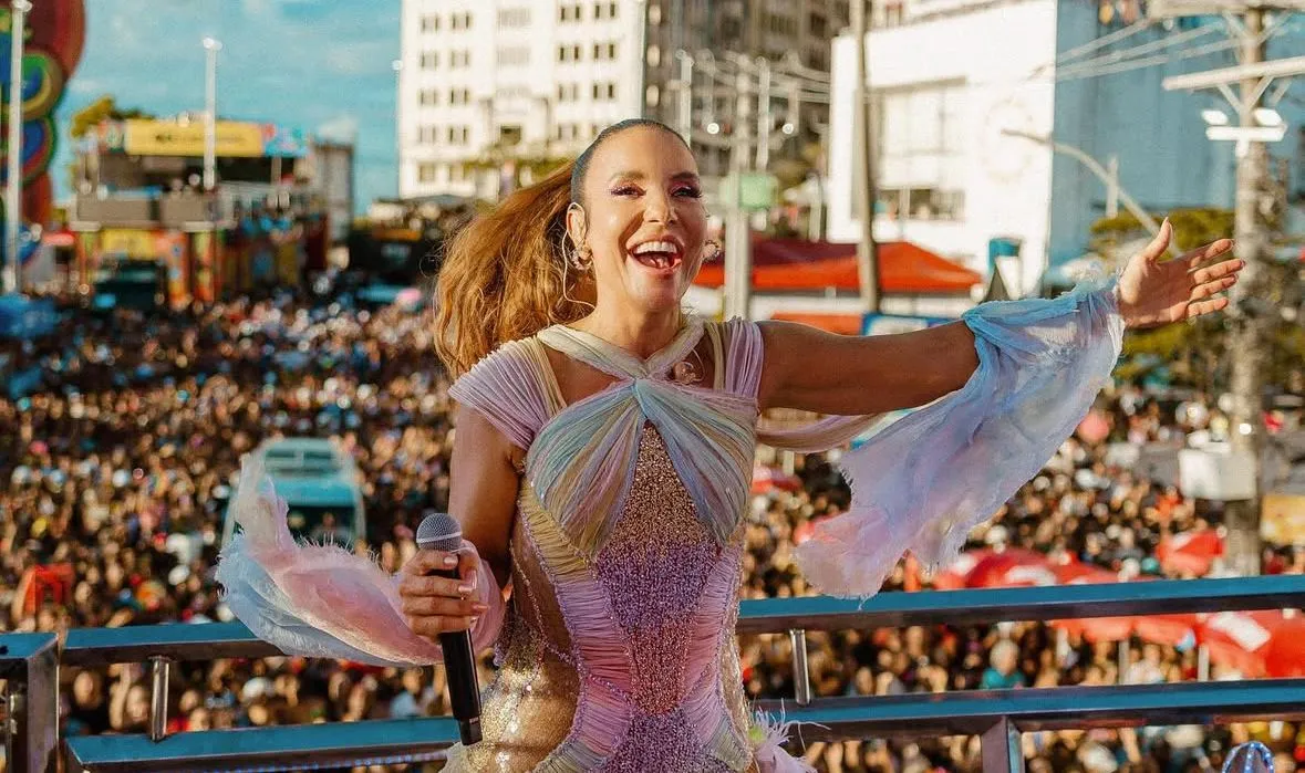 Ivete terá audiênia com fã que diz ter sido sufocada no Bloco Coruja; relembre