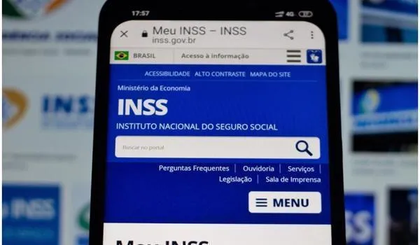 INSS notifica beneficiários por cartas físicas e digitais enviadas pelos Correios; benefício poderá ser bloqueado 