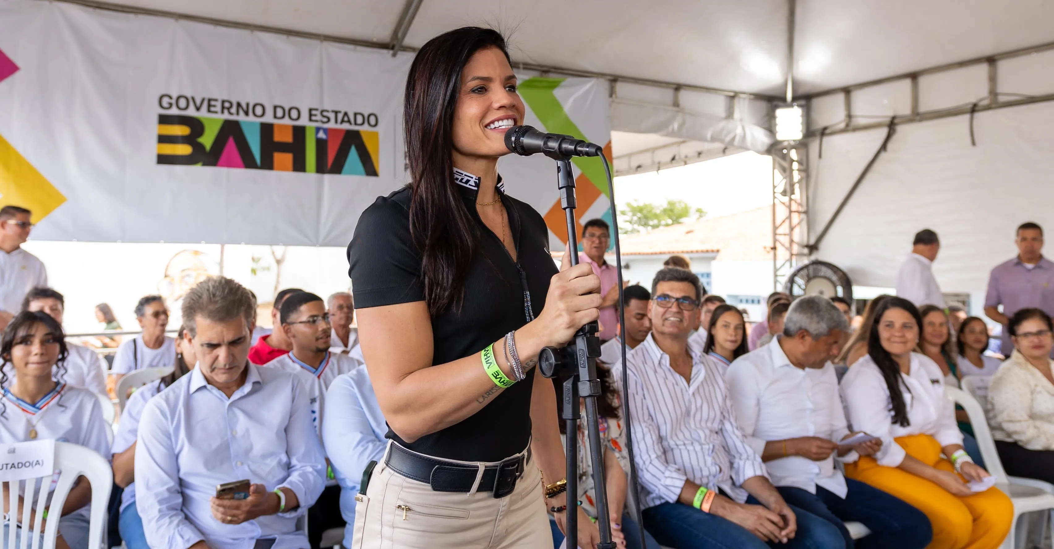 Governo entrega sistema de abastecimento de água e amplia investimentos em Santaluz