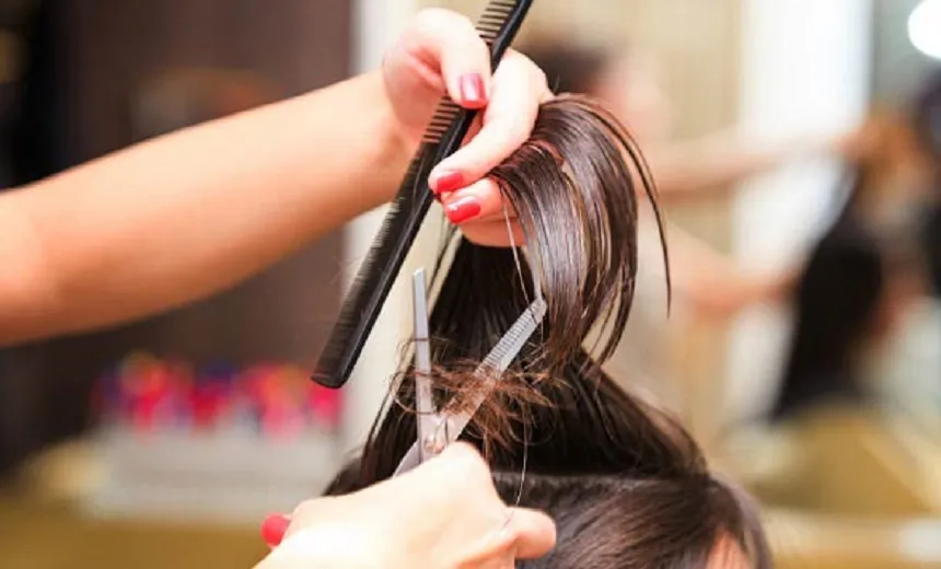 Salões em Salvador oferecem cortes gratuitos para quem doar mechas para campanha 'Ligadas por Fios'