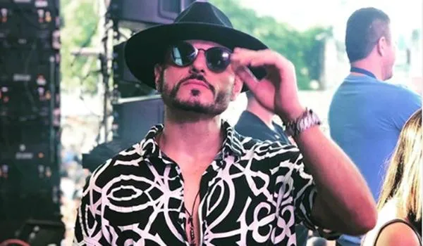 Carlinhos Mendigo se revolta com ex-esposa: "devia fazer igual ao goleiro Bruno"; entenda