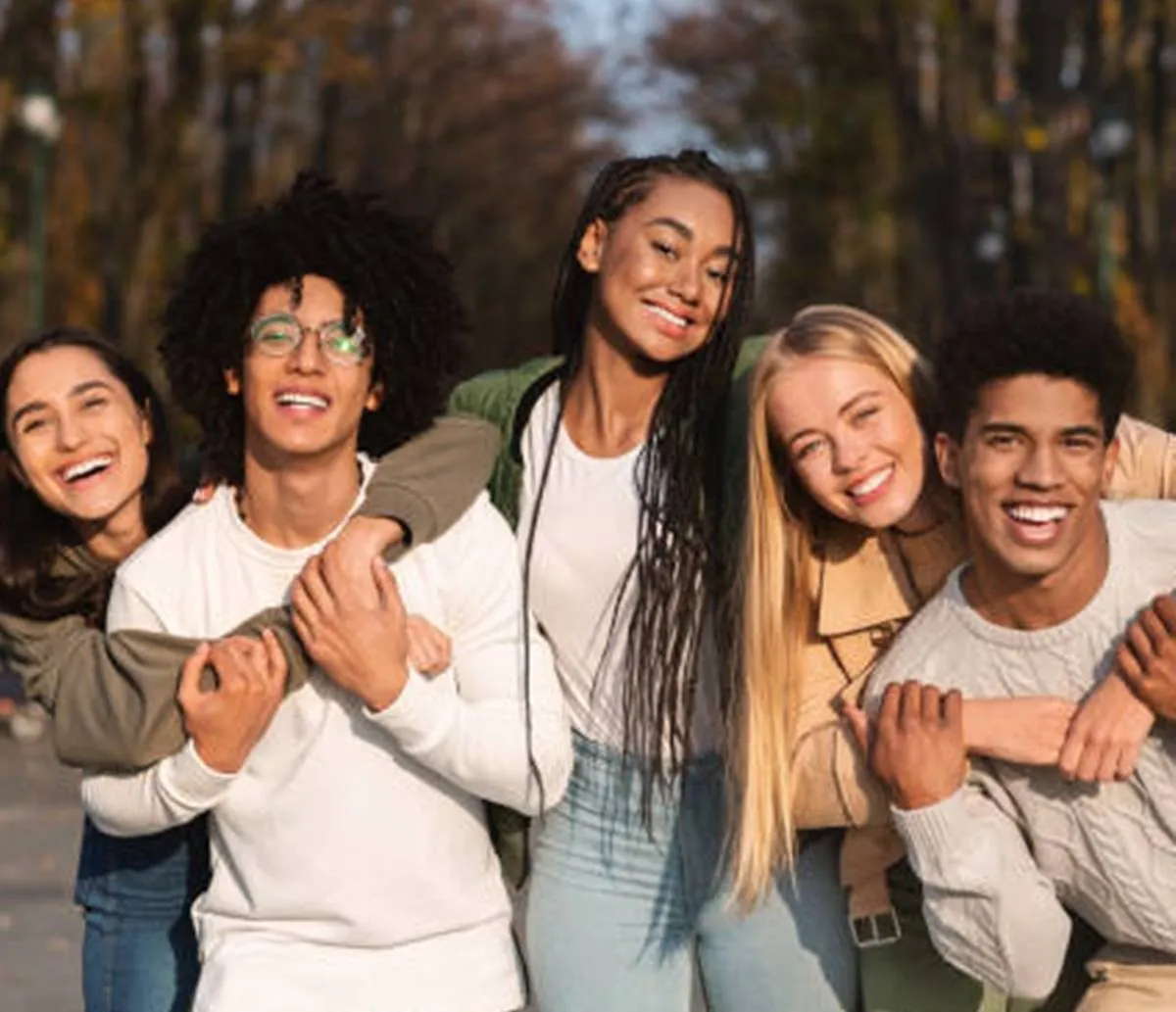 Projetos para capacitar jovens e organizações da sociedade civil estão com inscrições abertas