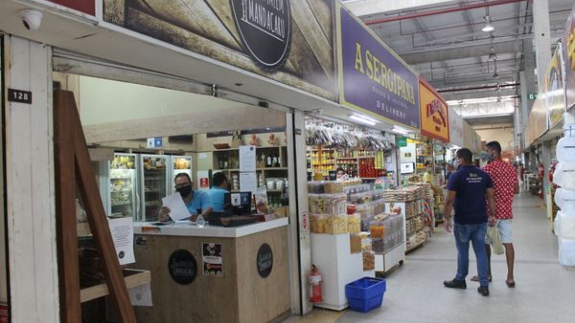 Funcionamento mercado em Salvador.  Foto: M&aacute;rio Marques Sde