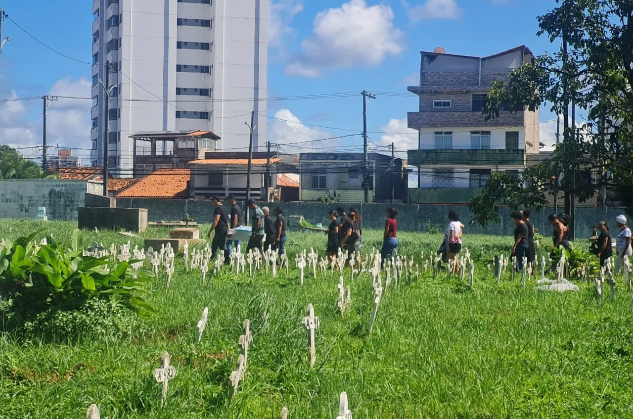 Sepultada bebê que morreu com sinais de violência sexual em Salvador