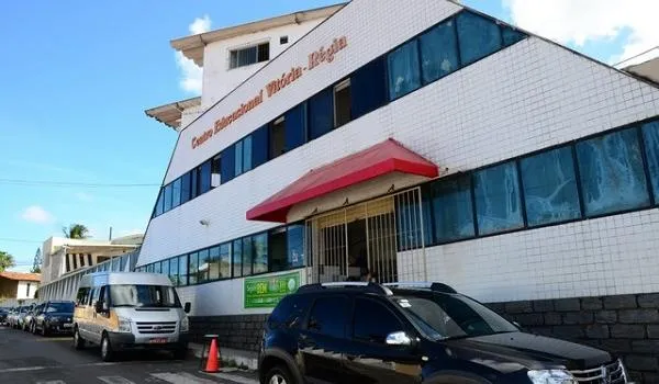 Drive-Thru no Cabula arrecada itens que serão doados para casas de acolhimento de idosos e deficientes