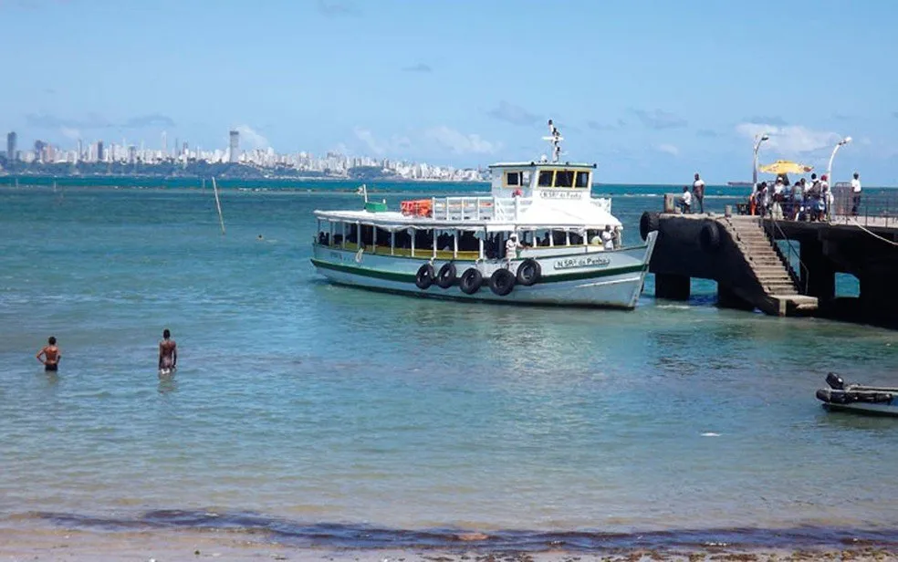 Travessia Salvador-Mar Grande opera sem restrições e com embarque tranquilo neste feriado